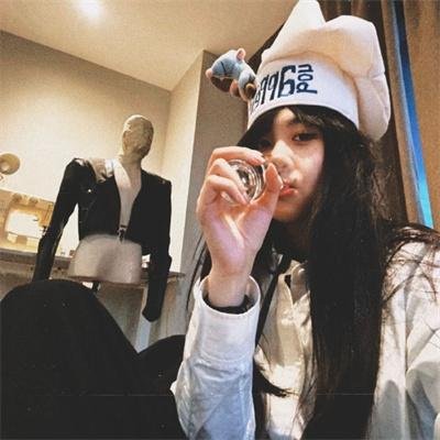 离村打拼她成了锦鲤男神心尖宠