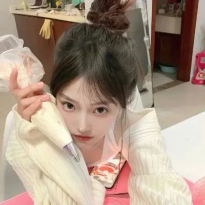 相逢时节月正圆